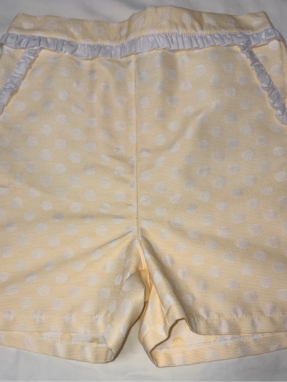 Bella Bliss pale yellow polka dot shorts w/ruffle trim elastic back waist sz 12